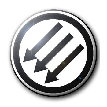 Button ANTIFASCIST - THREE ARROWS