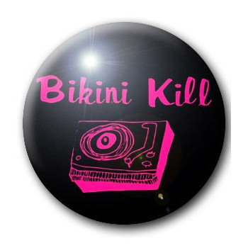 Badge BIKINI KILL (1)