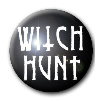 Button WITCH HUNT