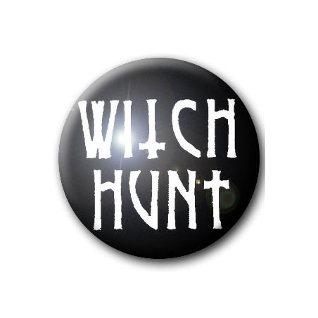 Button WITCH HUNT