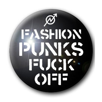 Badge FASHION PUNKS FUCK OFF