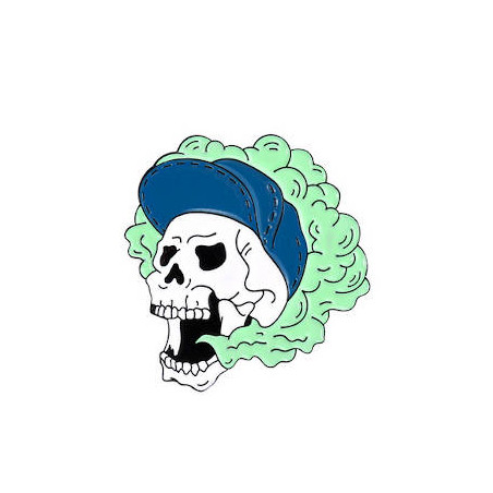 pINS SMOKING SKULL